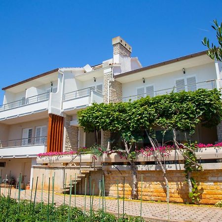 Tonica Apartments Novalja Luaran gambar