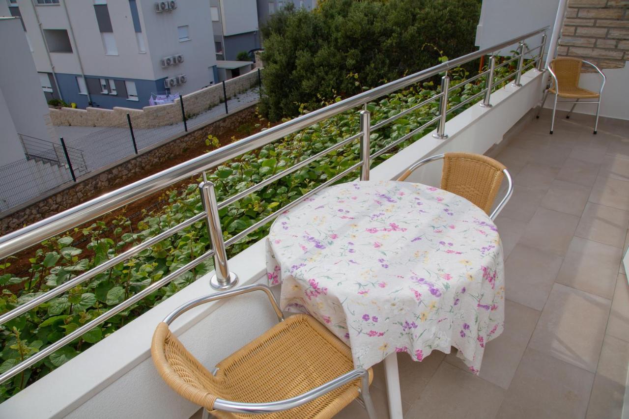Tonica Apartments Novalja Luaran gambar